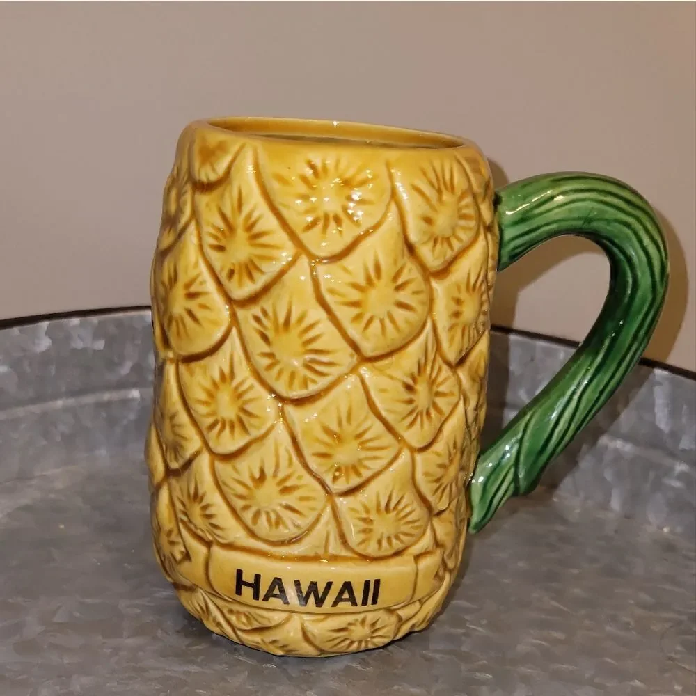 Vintage Hawaii Pineapple Ceramic Mug Stein Yellow.